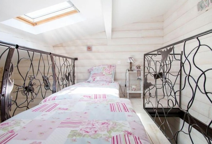 חדר סטנדרט לארבעה, Les Chambres De La Forge Des Collines