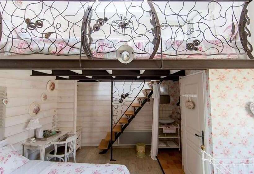 חדר סטנדרט לארבעה, Les Chambres De La Forge Des Collines