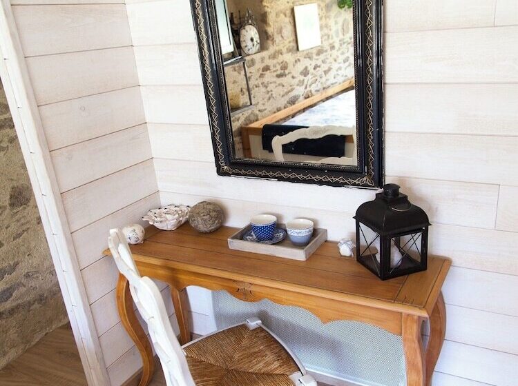 חדר סטנדרט לשלושה, Les Chambres De La Forge Des Collines