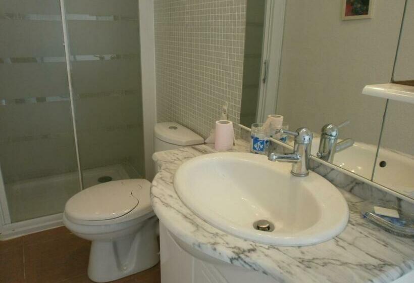 חדר קלאסי, Les Tourterelles