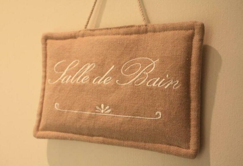 舒适型房间, Logis Les Remparts