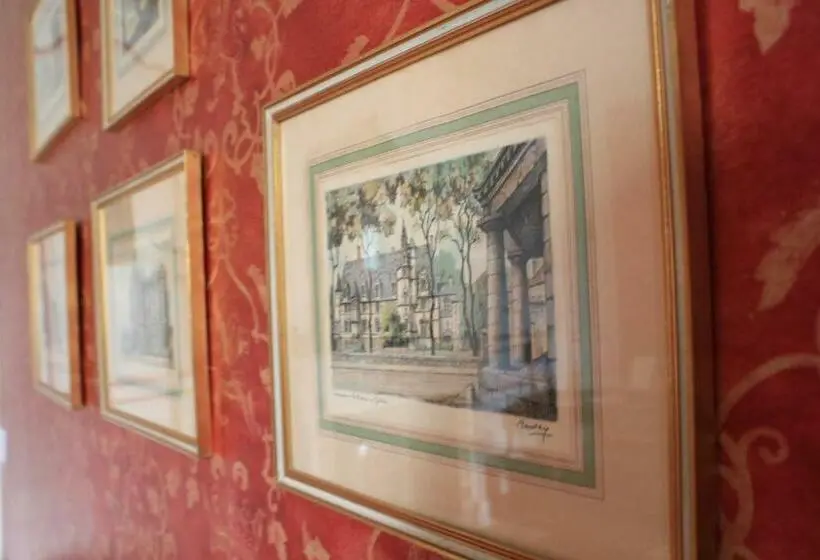 Sviitti, Logis Les Remparts