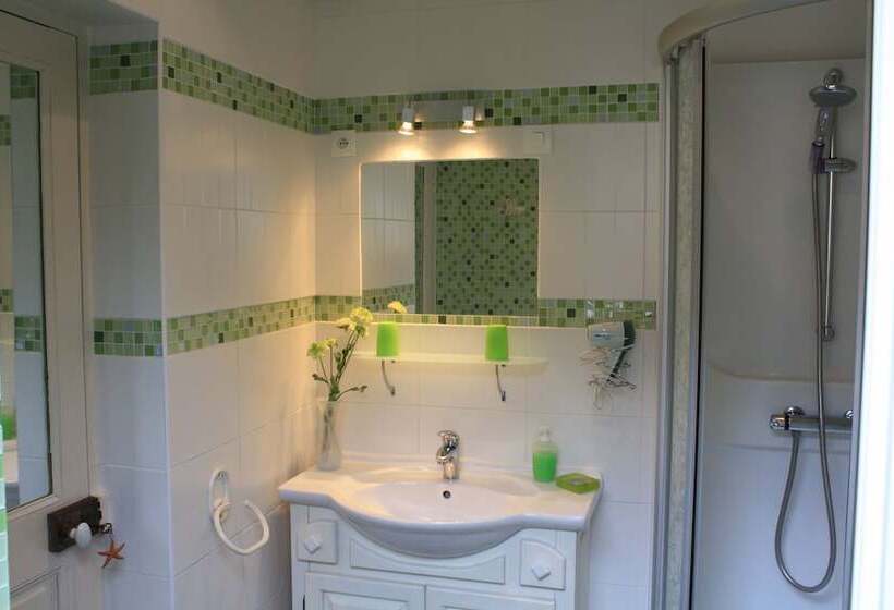 舒适型房间, Logis Les Remparts