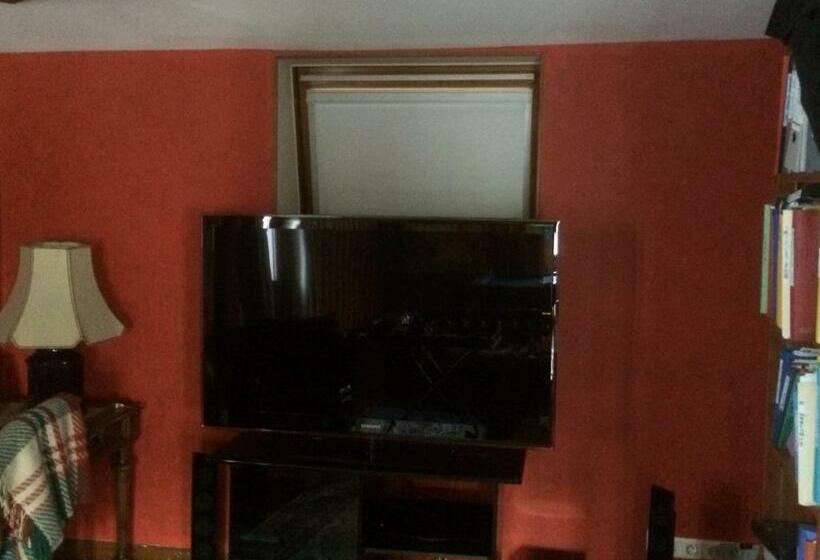 جناح, Maison Du Théâtre Saint Bonnet