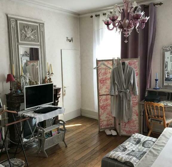 غرفة سوبيريور, Maison Du Théâtre Saint Bonnet