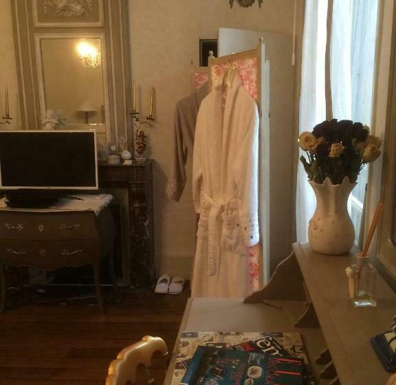 غرفة سوبيريور, Maison Du Théâtre Saint Bonnet