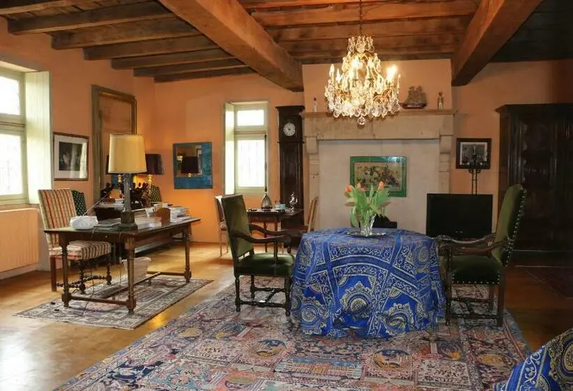 スーペリアースイート, Manoir De Malfarat