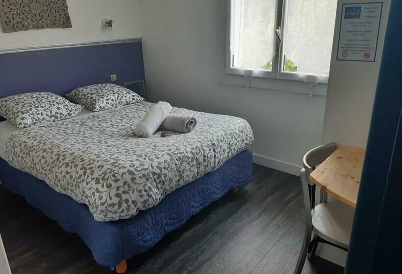 스탠다드 싱글 룸, Cabareté