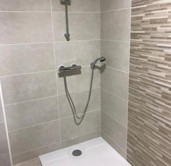 장애인을 위한 스탠다드 룸, Le Cerizay