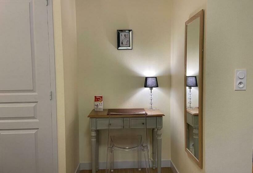 Номер Комфорт, Hôtel Relais Du Loir