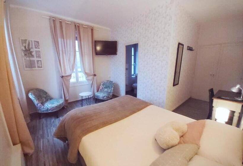 Номер Стандарт Вид на Реку, Hôtel Relais Du Loir