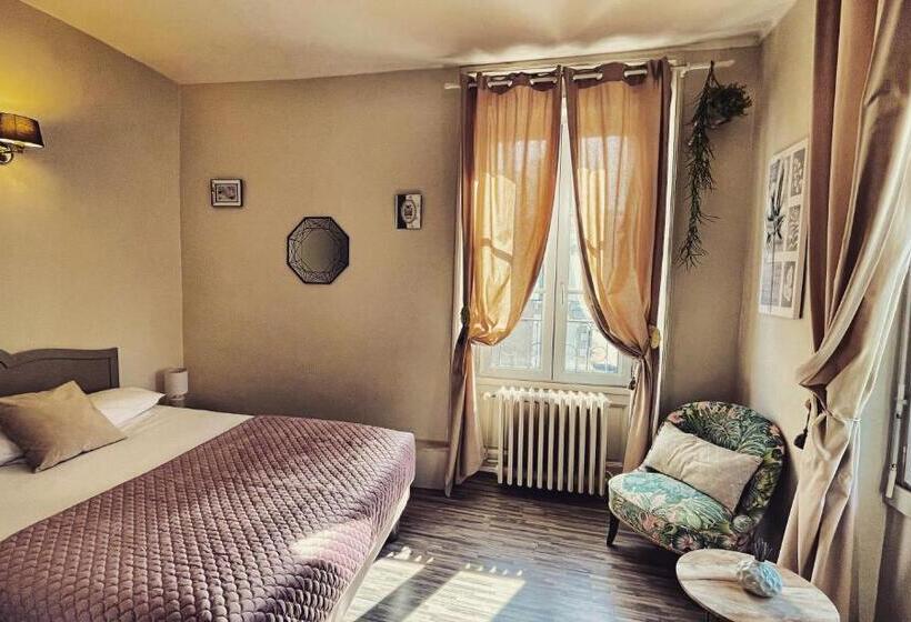 Номер Стандарт Вид на Реку, Hôtel Relais Du Loir