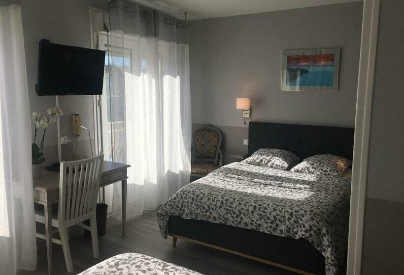 חדר משפחתי, Restaurant Le Commerce