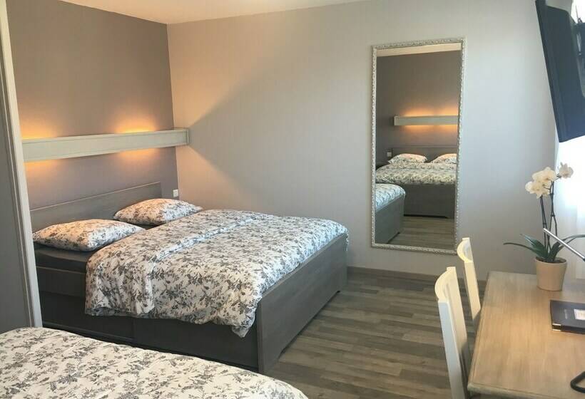 חדר משפחתי, Restaurant Le Commerce