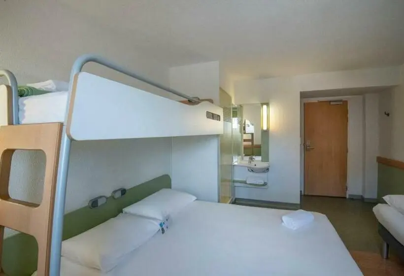 Standard Kolmen Hengen Huone, Ibis Budget Ajaccio