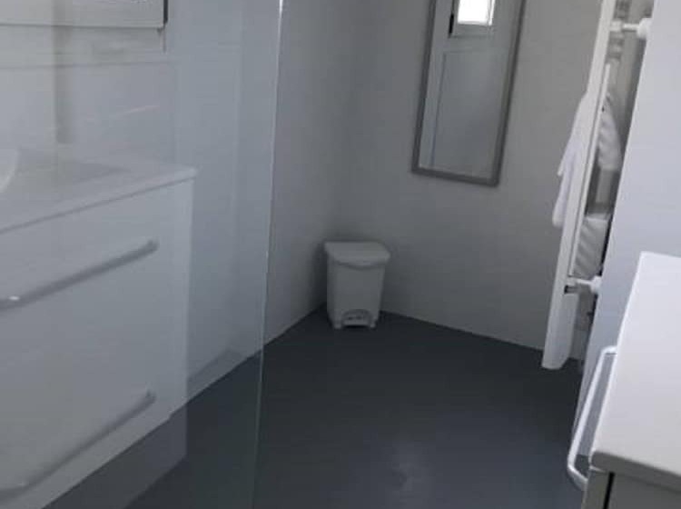 컴포트 트리플 룸, Le Cerizay