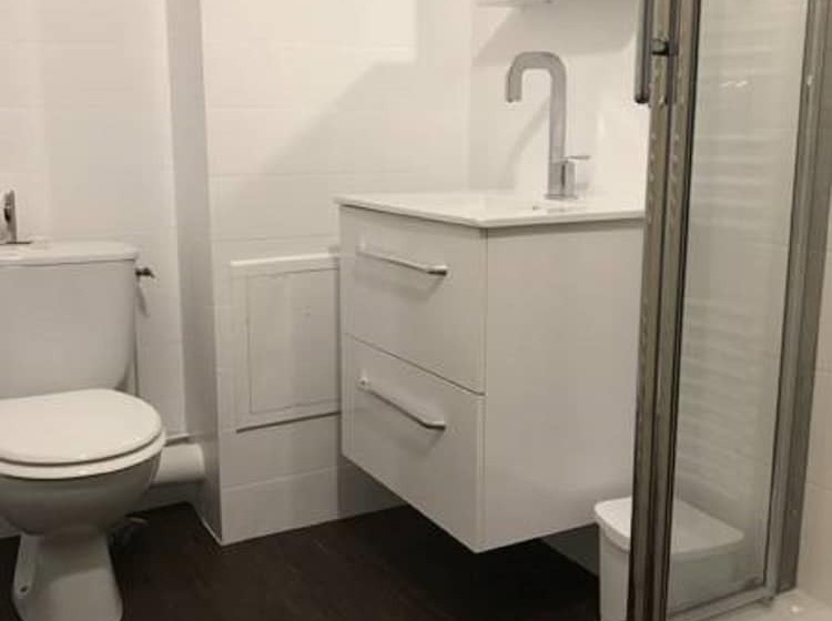 컴포트 트리플 룸, Le Cerizay