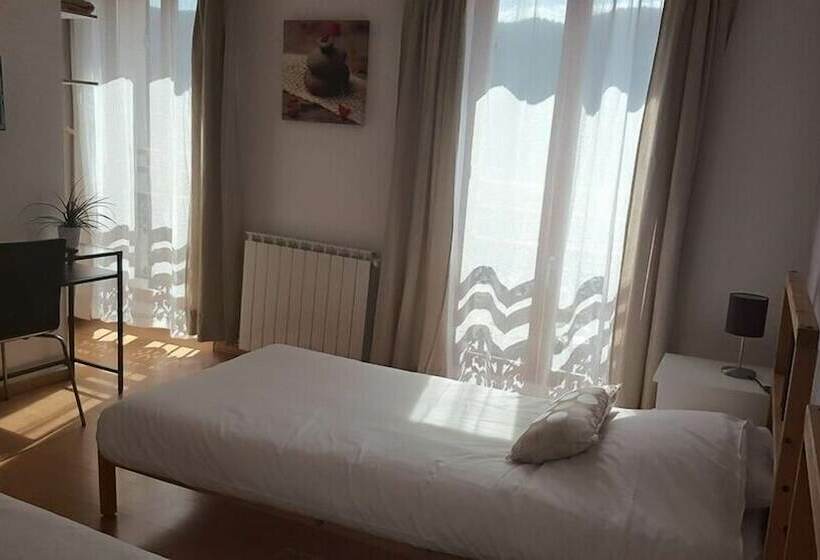 غرفة قياسية, Le Clos Des Acacias