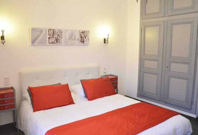 חדר סופריור, Les Acacias