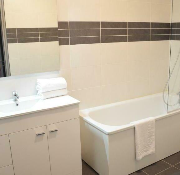 חדר סופריור, Les Acacias