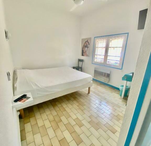 اتاق استاندارد, Oasis