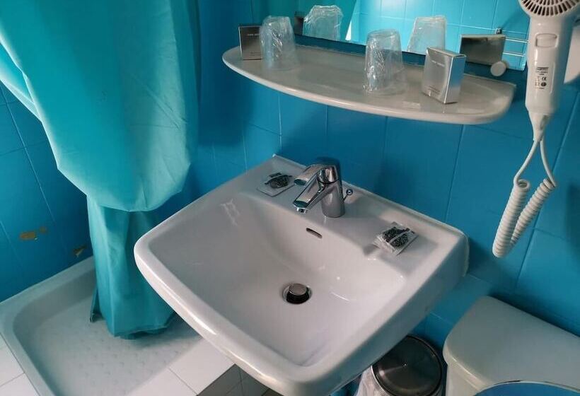 اتاق استاندارد, Oasis