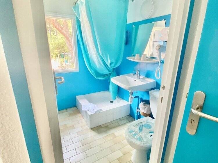 اتاق استاندارد, Oasis