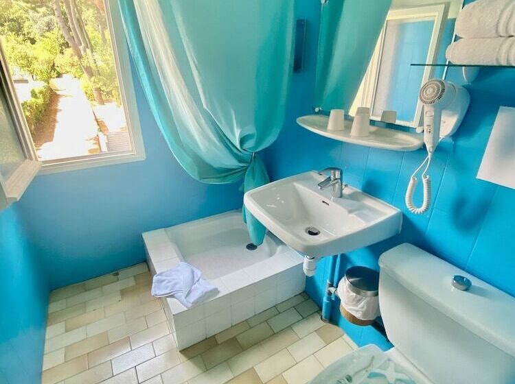 اتاق استاندارد, Oasis