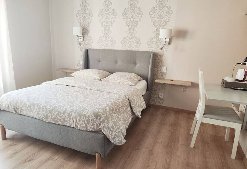 חדר סטנדרט, Restaurant Le Commerce