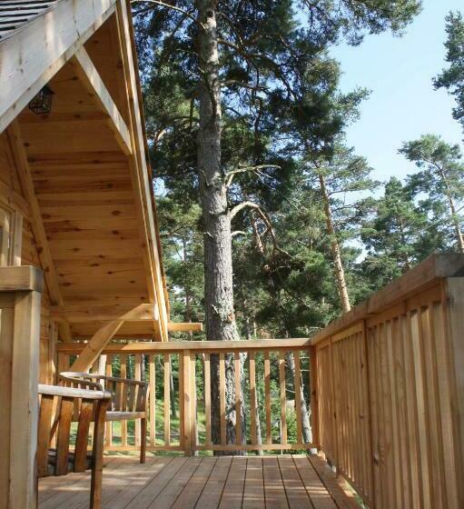 كابينة سوبيريور, Cabane Lodge Domaine Du Lac Chambon