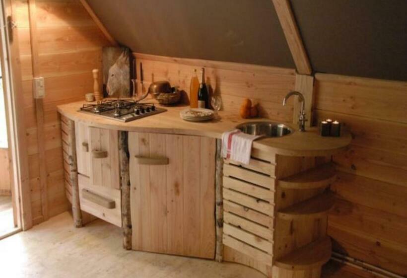 كابينة سوبيريور, Cabane Lodge Domaine Du Lac Chambon