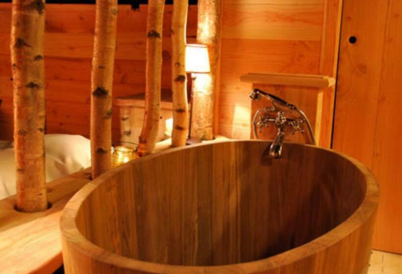 كابينة سوبيريور, Cabane Lodge Domaine Du Lac Chambon