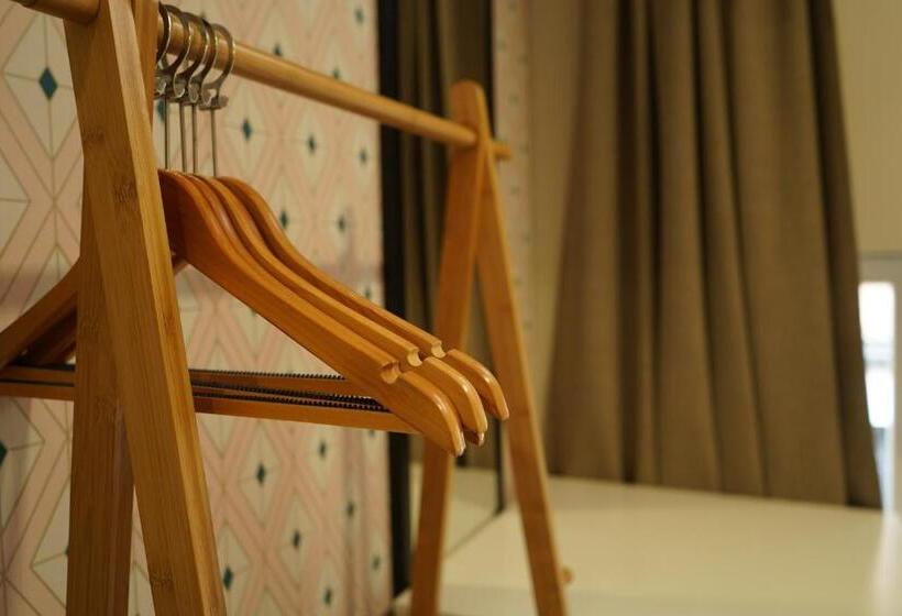 חדר סטנדרט עם מיטת קומתיים, The People   Lille