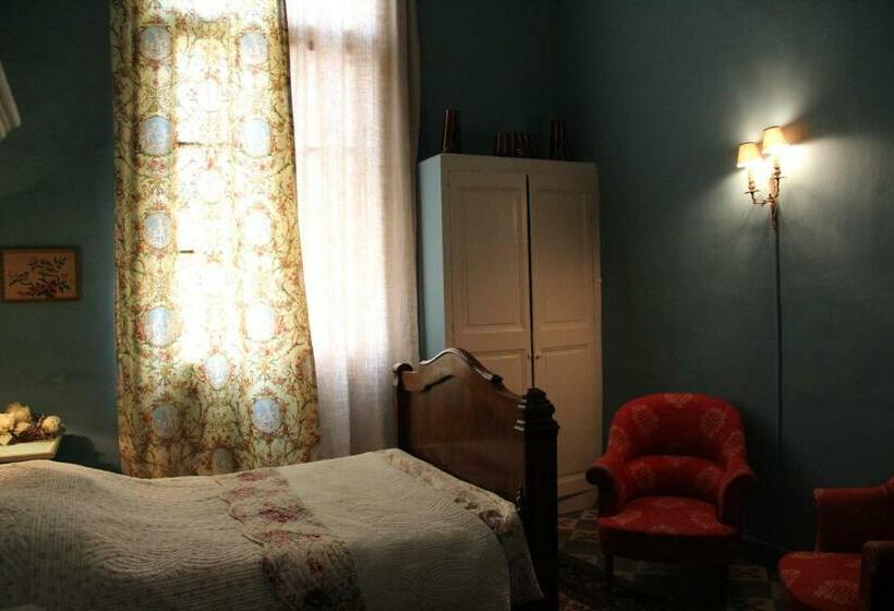 سوییت خانوادگی, B&b La Vagabonde
