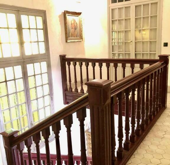 חדר דלוקס עם מרפסת, B&b Villa Roumanille