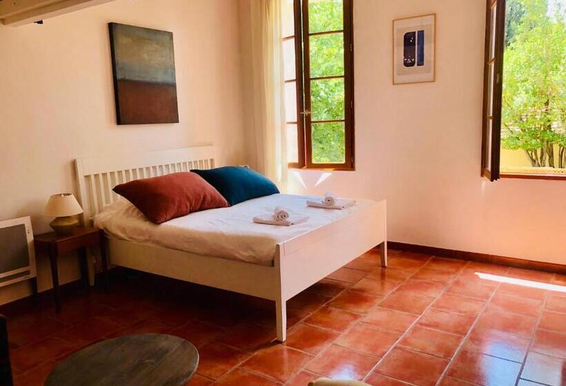 חדר דלוקס, B&b Villa Roumanille