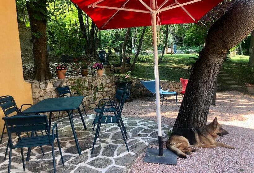 اتاق لوکس, B&b Villa Roumanille