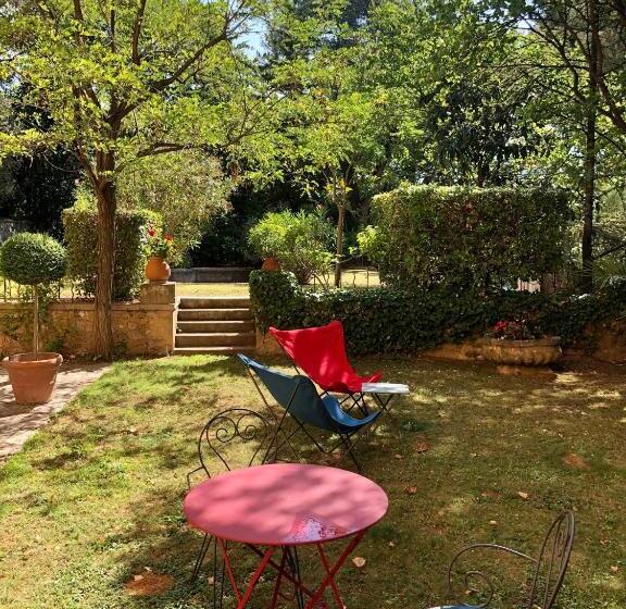 آپارتمان 1 خوابه با چشم‌انداز باغ, B&b Villa Roumanille
