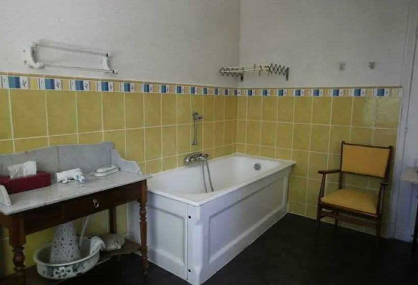 スタンダードルーム, Chambres D Hôtes La Maison Blanche