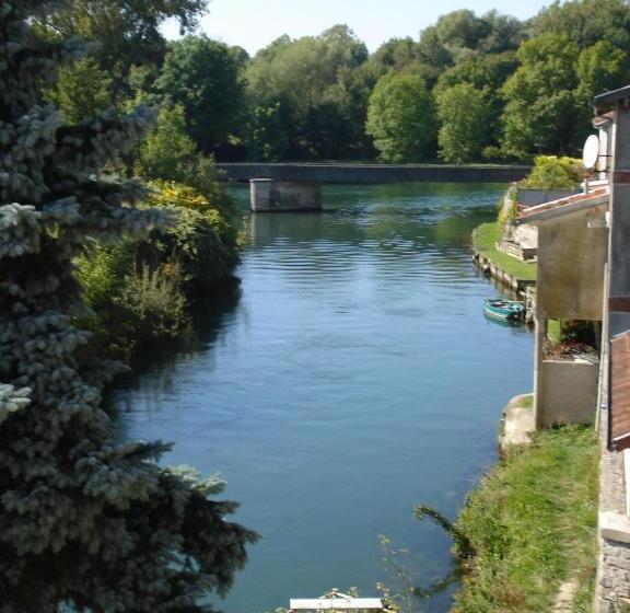 バス共有のスタンダードルーム, Chambres D'hôtes Notre Paradis