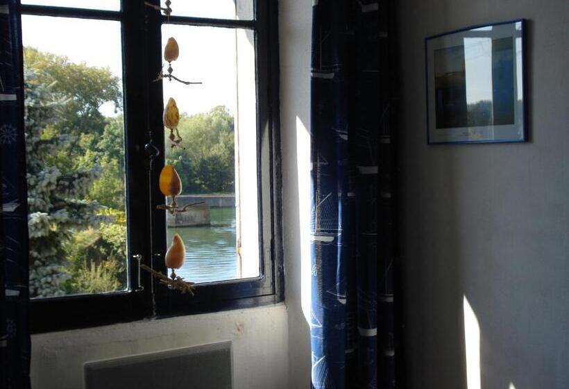 Egyszemélyes Basic Szoba Közös Fürdővel, Chambres D'hôtes Notre Paradis