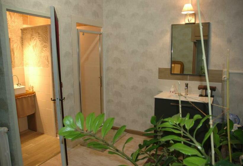 חדר קלאסי, Domaine De La Queyssie