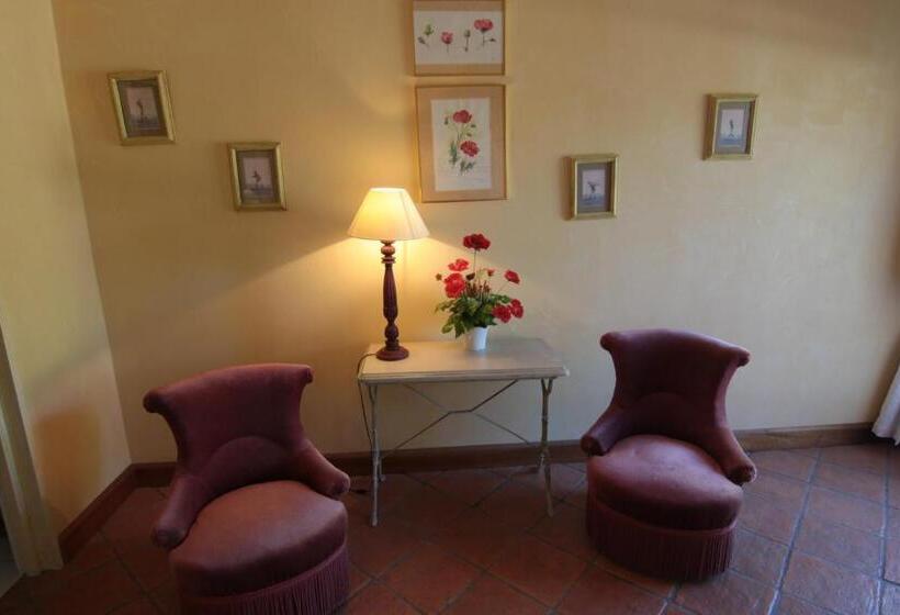 スタンダードルーム, Domaine De La Queyssie
