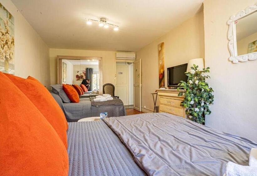 家庭间, Domaine De L'aufrene