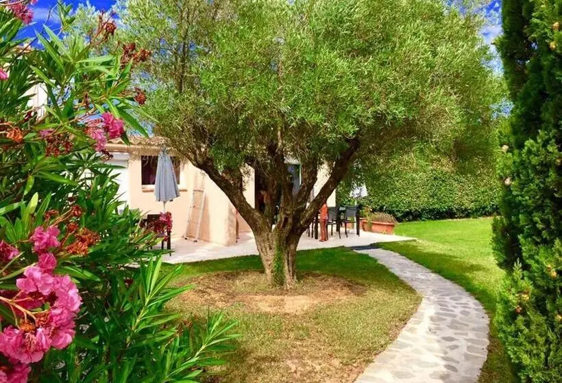 خانه 1 خوابه, Domaine De L'aufrene