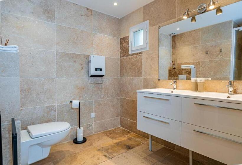 高级大房间, Domaine De L'aufrene