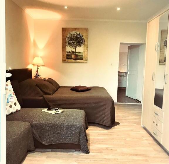 带2个卧室的高级公寓, Domaine De L'aufrene