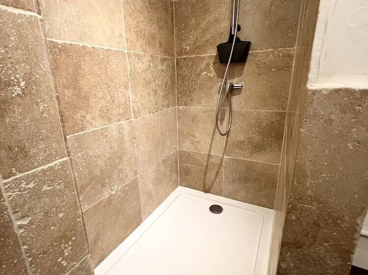 标准间, Domaine De L'aufrene