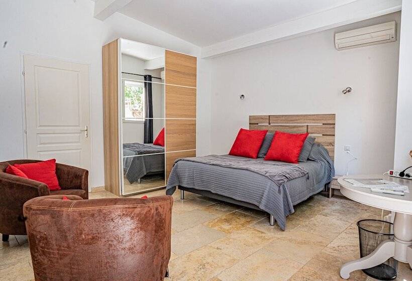 高级大房间, Domaine De L'aufrene