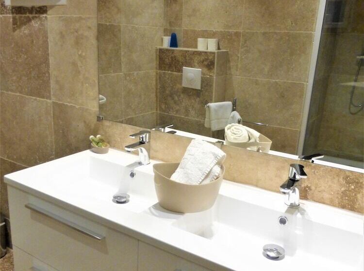 高级大房间, Domaine De L'aufrene